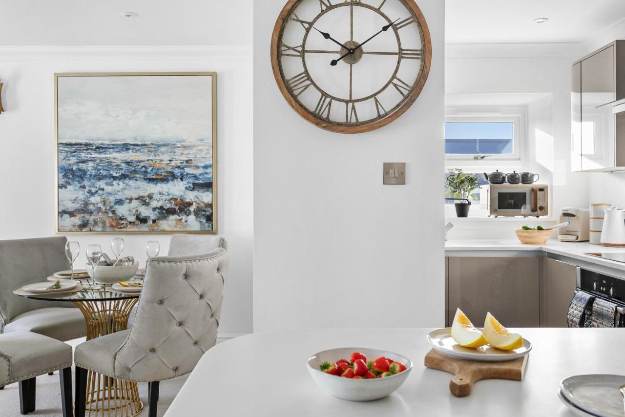 The Seaview Suites At The Corbyn Apartments Torquay Eksteriør bilde